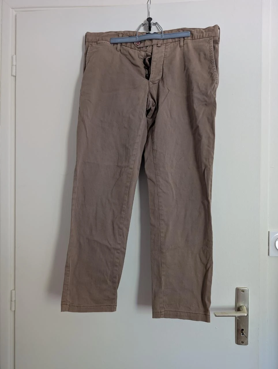 Pantalon chino Gutteridge beige